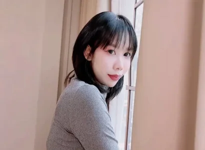 Em gái đi thuê trọ đi thuê nhà và chịch với chủ
