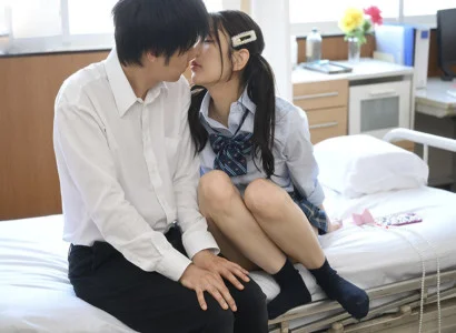Nam sinh yếu đuối được khoa khôi địt ngay giữa lớp